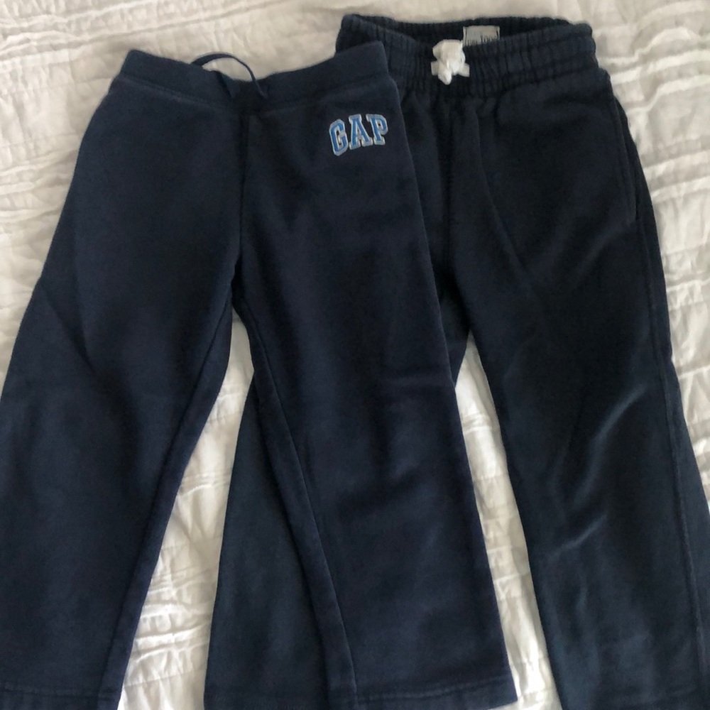2 pairs of Navy lounge pants 4t boys